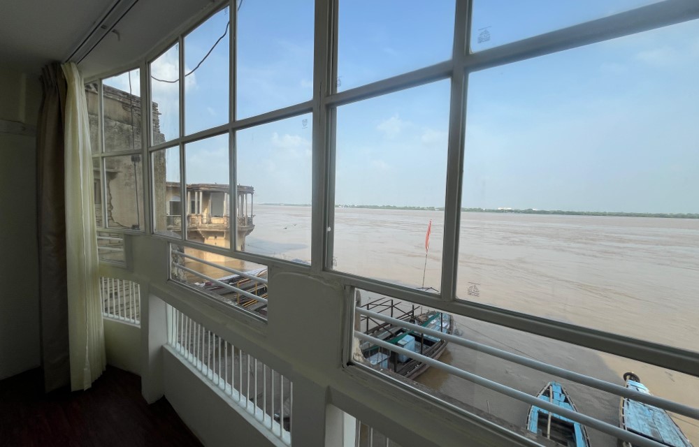 Hues Of Varanasi Gallery Pictures